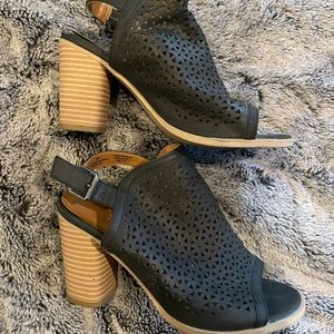 Universal Thread Womens Open Toe Heels